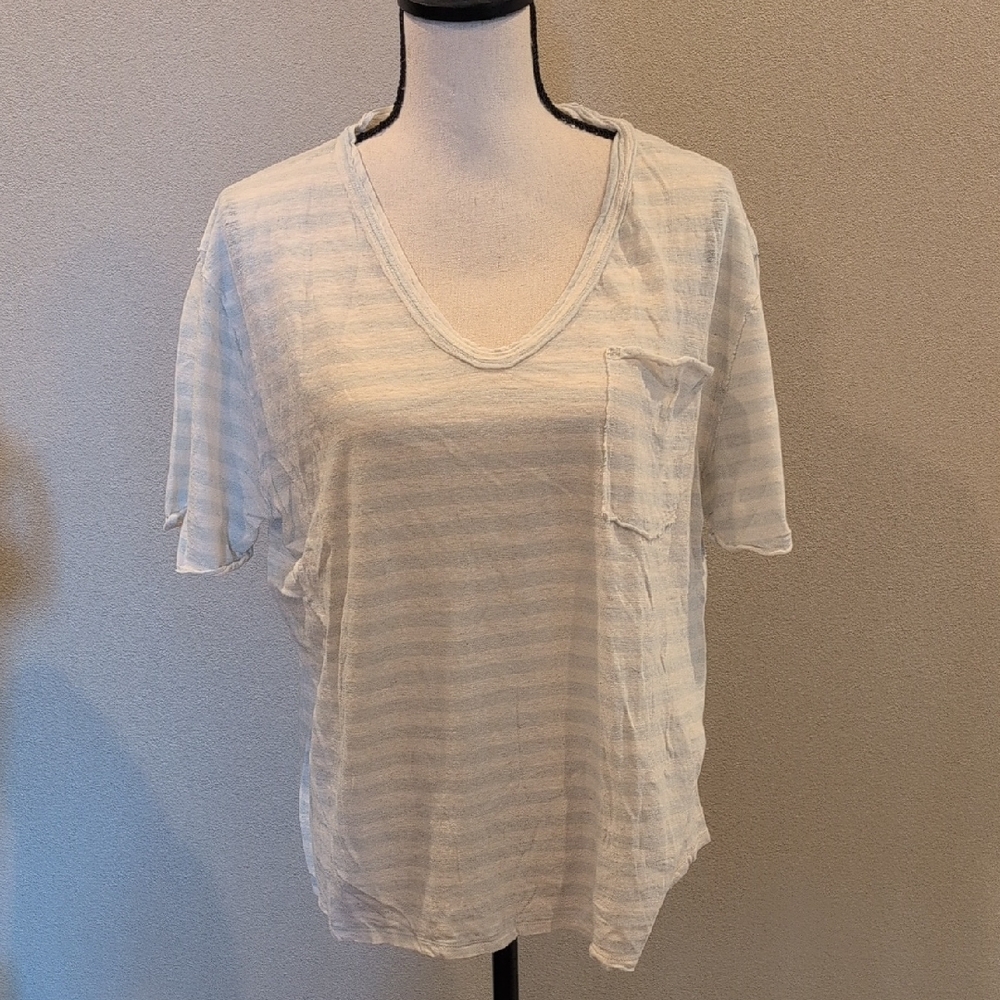 We The Free Oversized Soft White And Blue Short Sleeve T-Shirt Linen Blend. XS